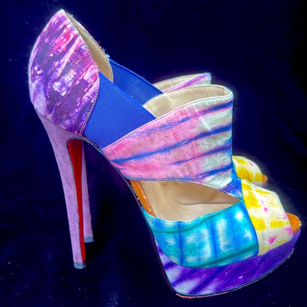 CHRISTIAN LOUBOUTIN TYE DYE SUEDE/ FABRIC PITOU PEEP TOE HIGH HEEL SHOES- 9 ๐๐ ๐ฅ - Picture 10 of 14